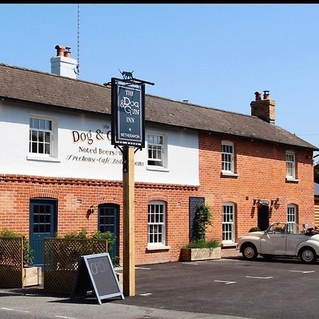 The Dog & Gun Inn Netheravon Екстериор снимка