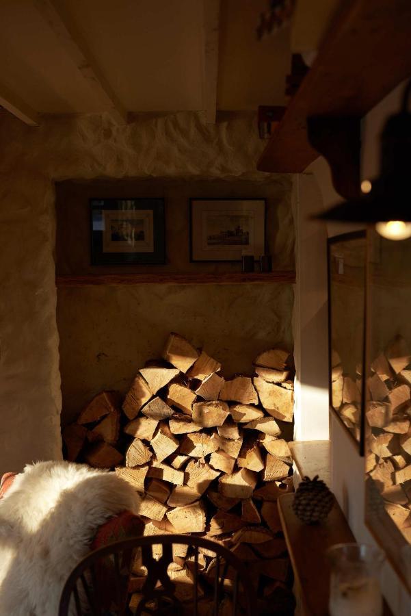 The Dog & Gun Inn Netheravon Екстериор снимка
